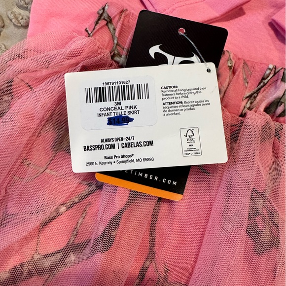 Pink Camo outfit - Picture 4 of 6